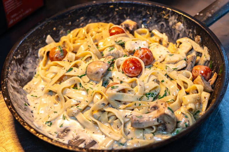 Fettuccine Alfredo pasta dish